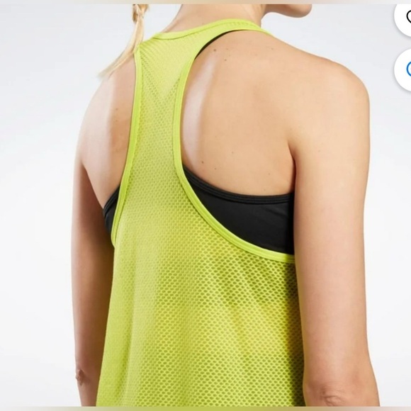Reebok Apparel Women's Running Graphic Tank size Medium New - Picture 6 of 6